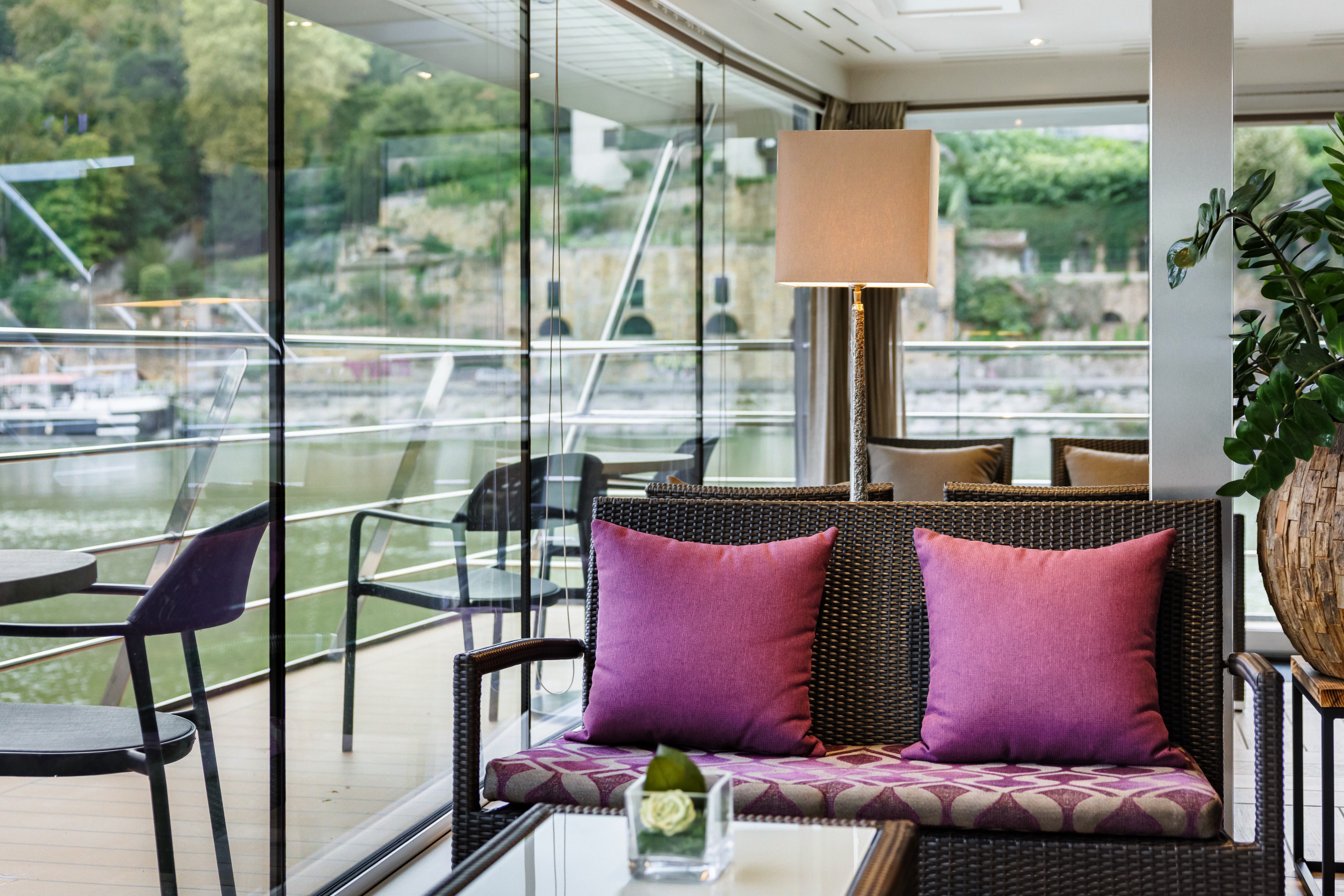 Avalon Poetry II - Club Lounge